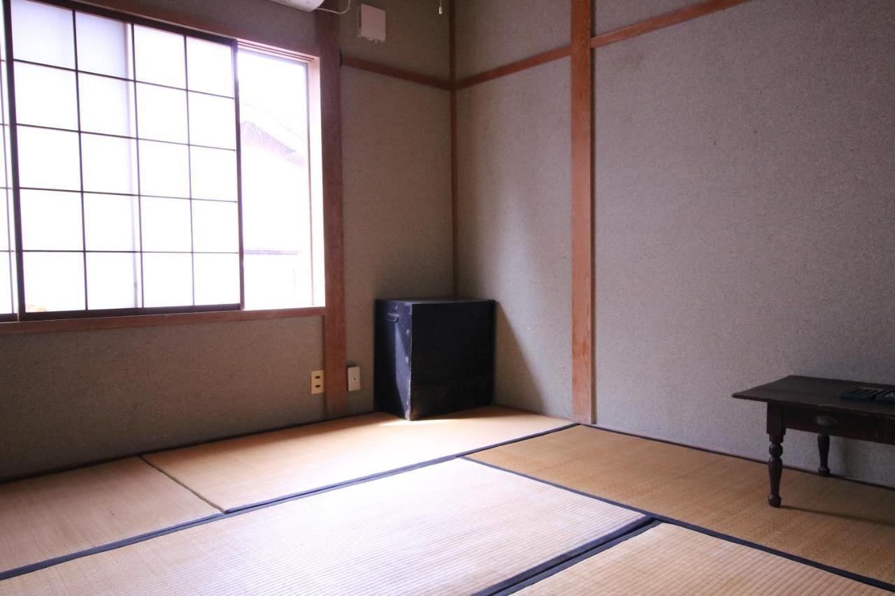 Guesthouse Karikakko Ogi ภายนอก รูปภาพ